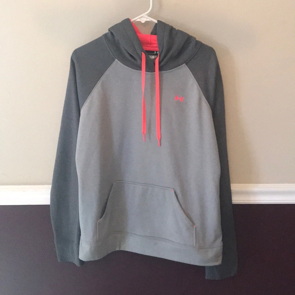 UNDER ARMOUR SEMI - FITTED HOODIE - LARGE